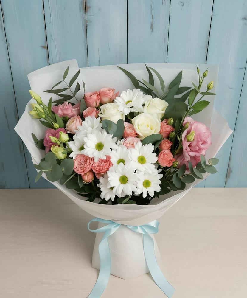 Букет цветов из: Розы, Лизиантусы и Хризантемы в Фосфоритный