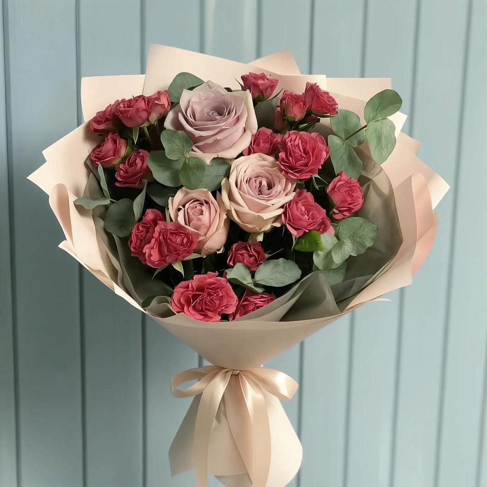 Букет цветов из: Гвоздики и Розы в Фосфоритный