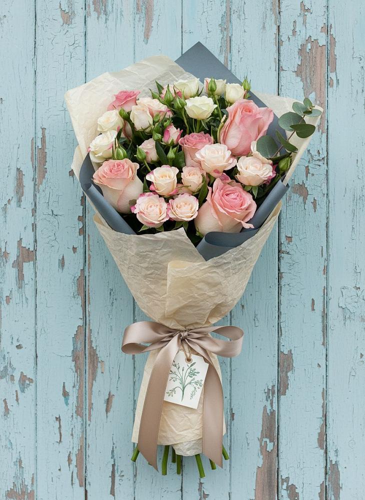 Букет цветов из: Розы в Фосфоритный