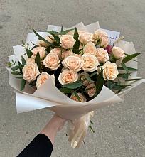 Букет Кремовые розы Латте в Фосфоритный