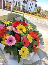Букет цветов из:  Герберы #REPLACE_PRED# Фосфоритный