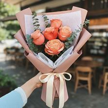 Букет цветов из:  Розы в Фосфоритный