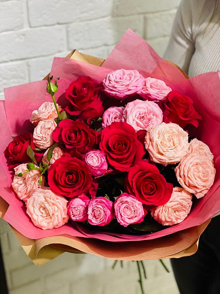 Букет цветов из: Розы в Фосфоритный