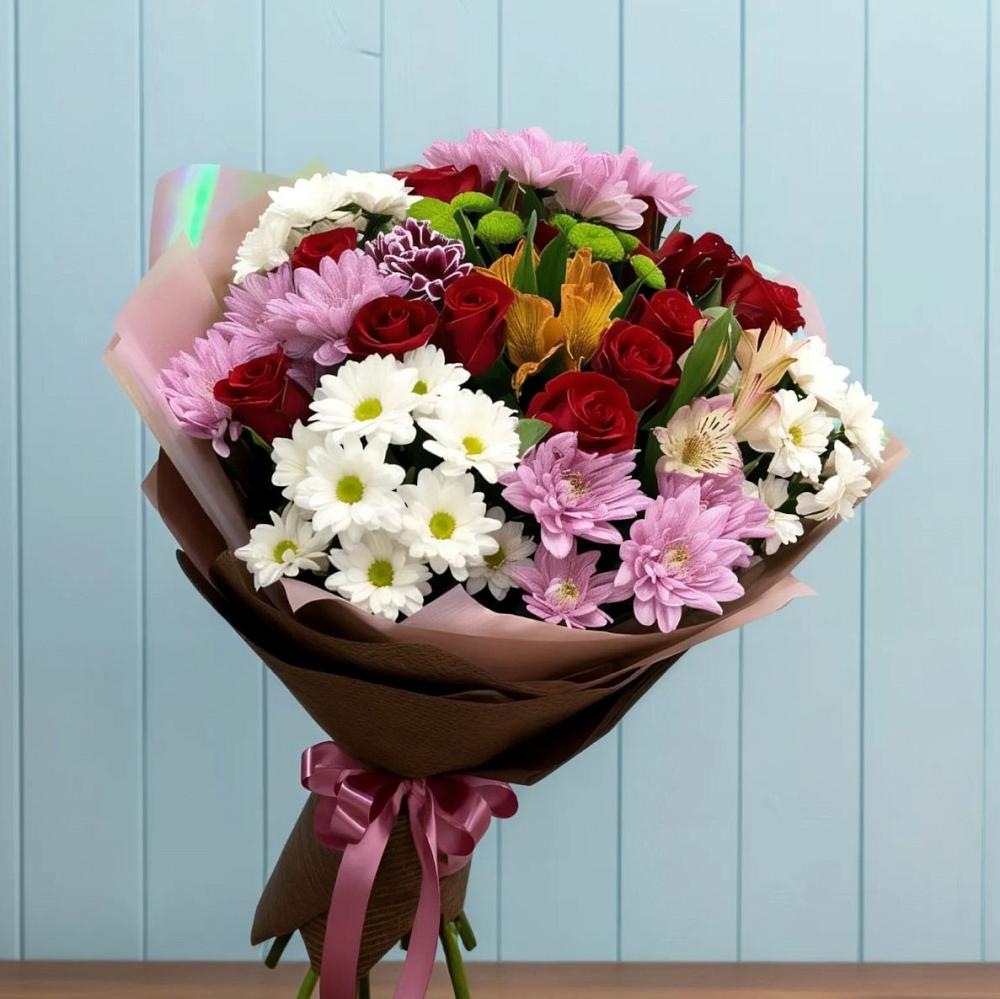 Букет цветов из: Розы, Хризантемы и Альстромерии в Фосфоритный