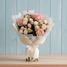 Букет цветов из:  Розы в Фосфоритный