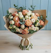 Букет цветов из:  Альстромерии и Розы #REPLACE_PRED# Фосфоритный